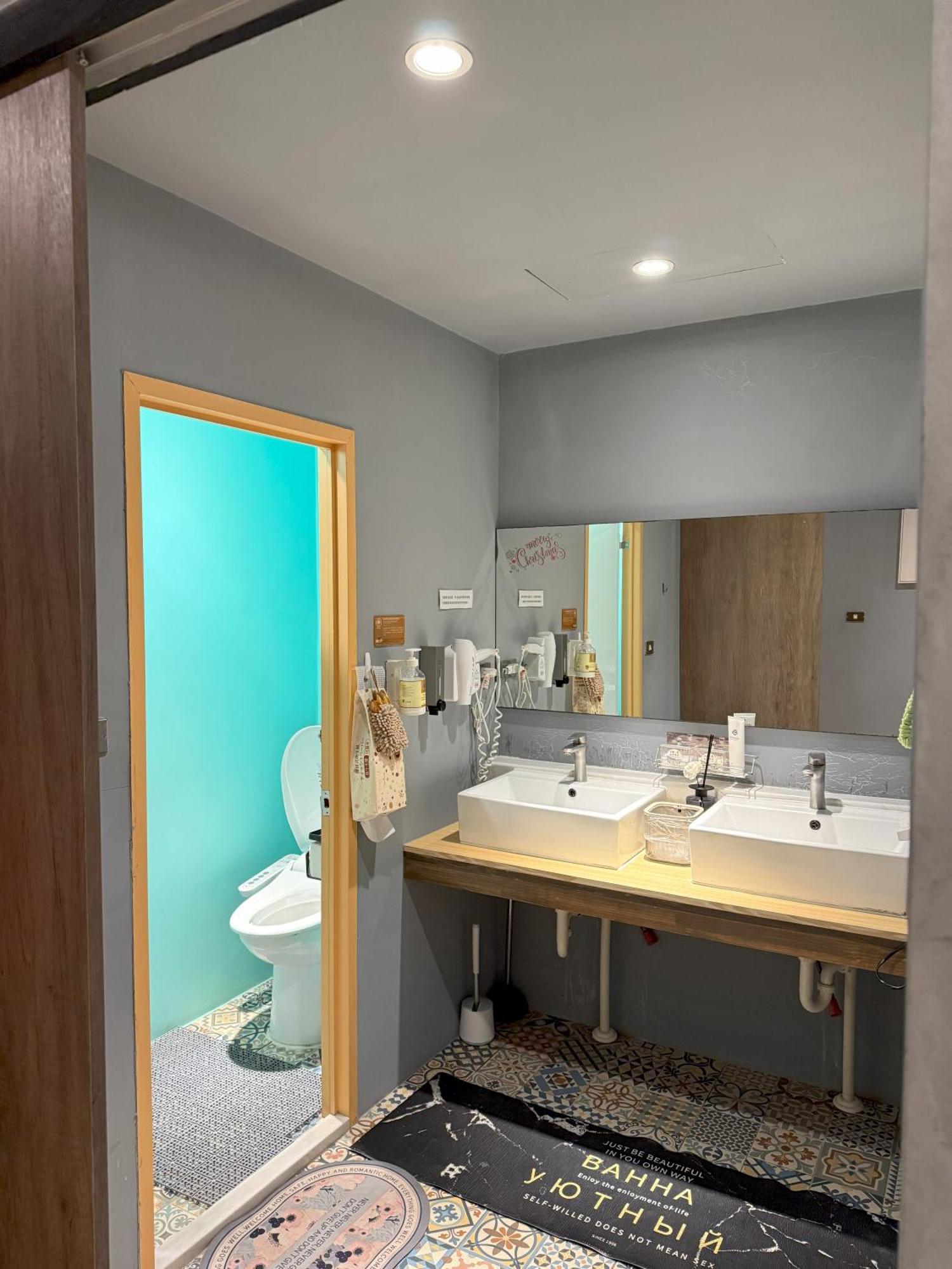 Deer Park Hostel لوكانغ المظهر الخارجي الصورة